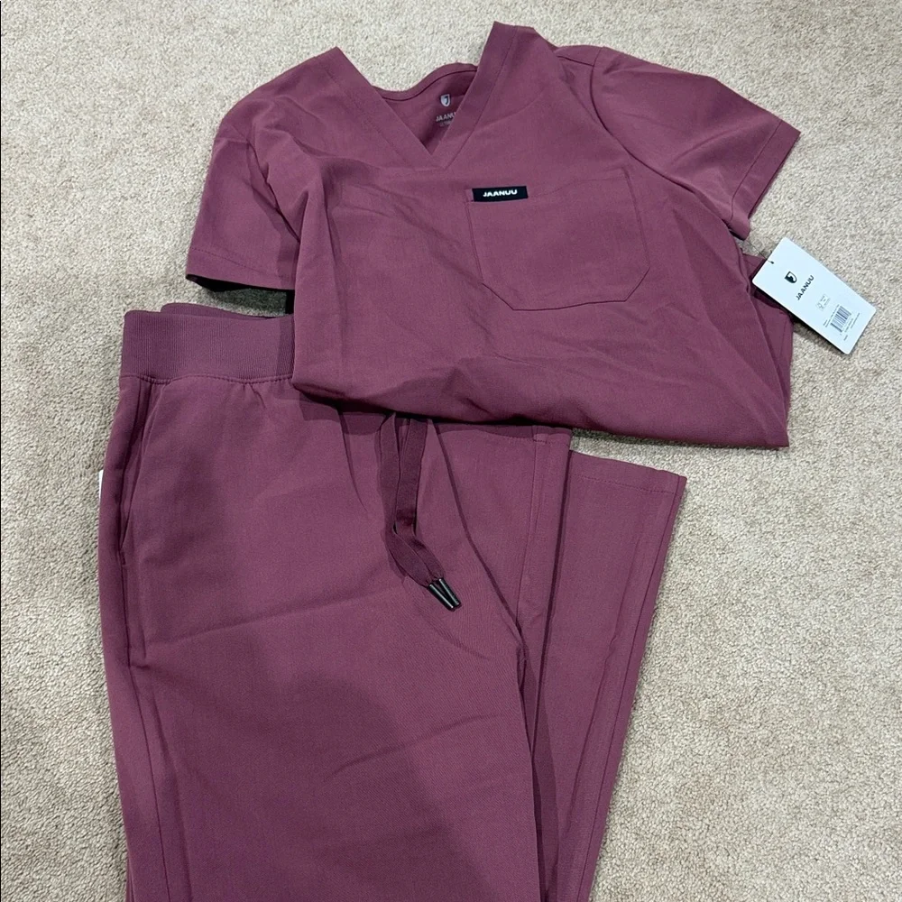 Jaanuu Rosewood Scrub Set with Branded Chest Logo - Picture 1 of 4